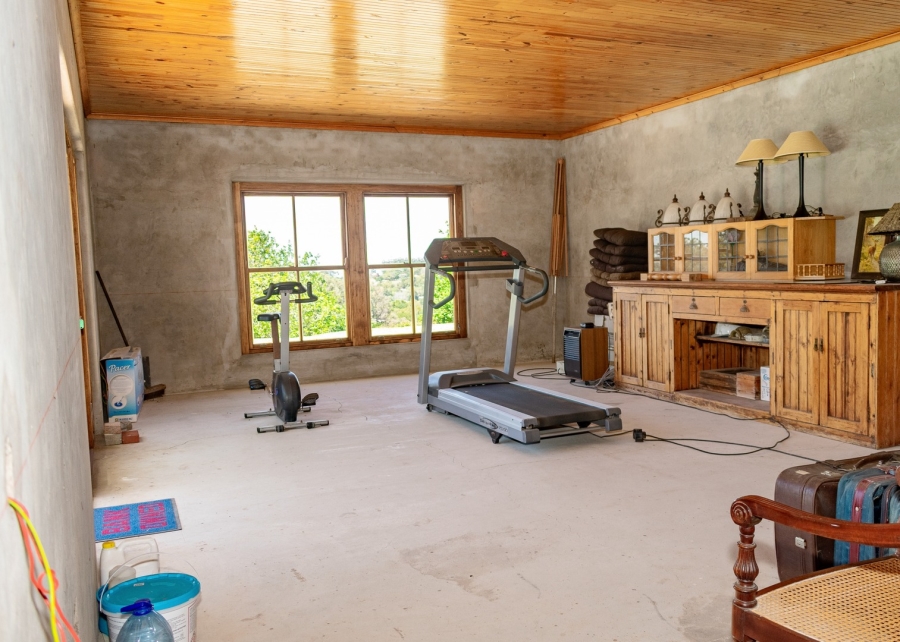 8 Bedroom Property for Sale in Colleen Glen Eastern Cape